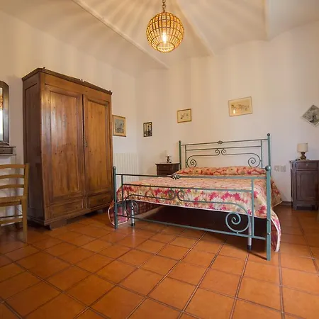 Farm stay Agriturismo Greppo All'olivo *